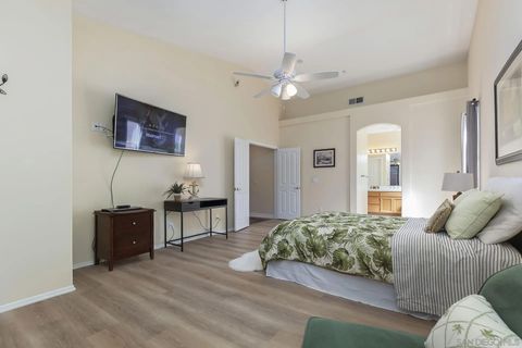 Tiny photo for 1935 Cresthaven Dr, Vista, CA 92084 (MLS # 250040858)