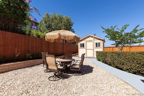 Tiny photo for 1935 Cresthaven Dr, Vista, CA 92084 (MLS # 250040858)