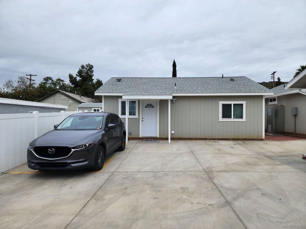 Photo of 1251 Bates Ln #1/3, El Cajon, CA 92021 (MLS # 260008684)