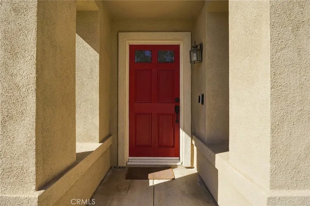 781 Roscoe Street