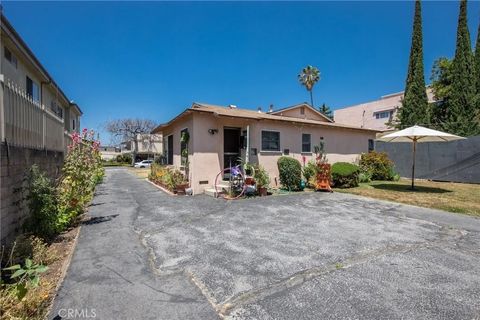Tiny photo for 5238 Hermitage Ave, Valley Village, CA 91607 (MLS # IG26069395)