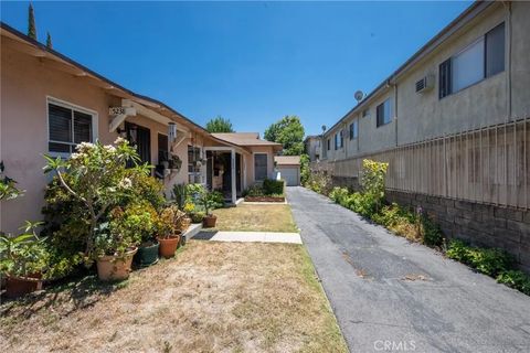 Tiny photo for 5238 Hermitage Ave, Valley Village, CA 91607 (MLS # IG26069395)