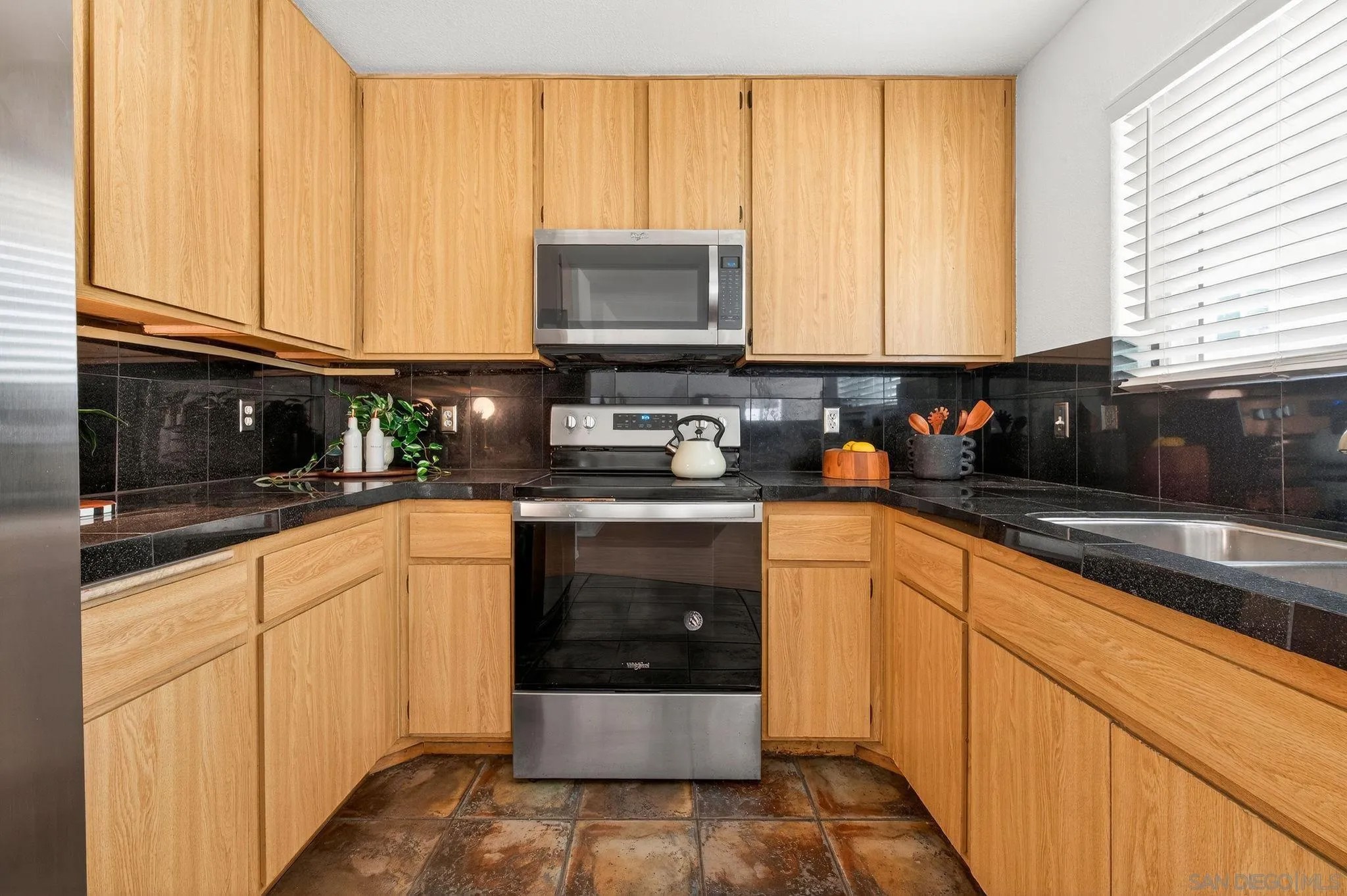 3795 Georgia St 104