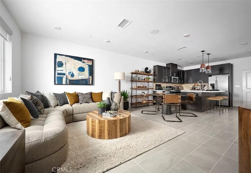 3541 S. Eichler Paseo 26