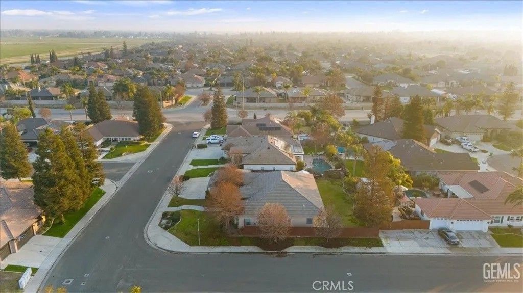 Photo of 1933 Kellie Marie St, Bakersfield, CA 93314 (MLS # SR26014460)