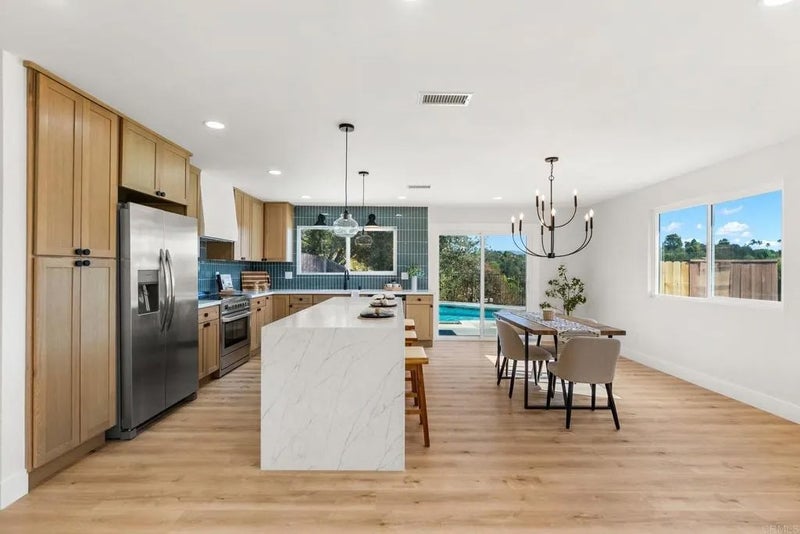10236 Lake Meadow Lane