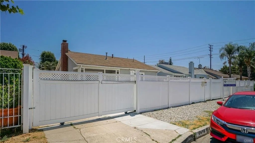 6418 Whitman Avenue
