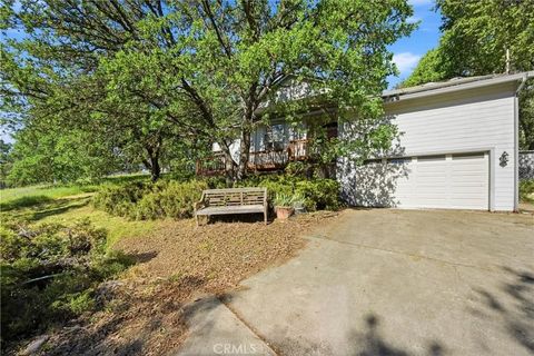 Photo of 19552 Powder Horn Rd, Hidden Valley Lake, CA 95467 (MLS # LC26065068)