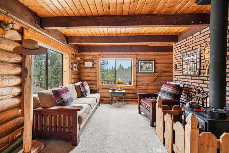 33329 Robin Drive