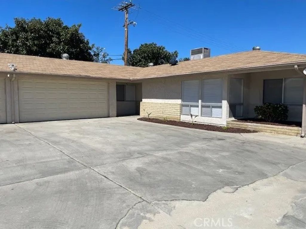 Photo of 876 W Whittier Avenue #878, Hemet, CA 92543 (MLS # SW26059777)