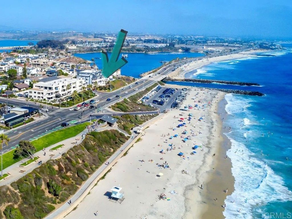 Photo of 111 Sequoia Ave #C, Carlsbad, CA 92008 (MLS # NDP2510895)