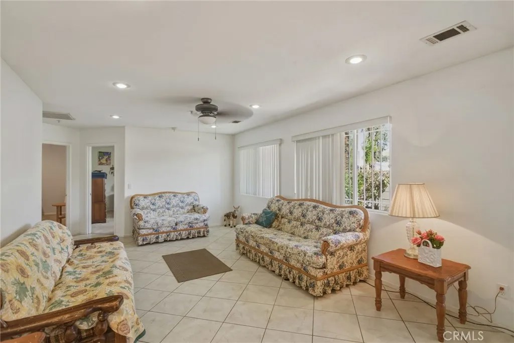 2908 Prospect