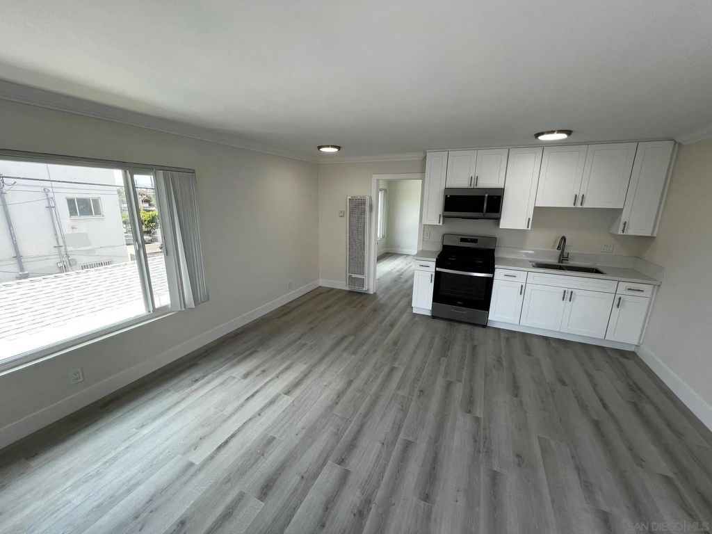 Photo of 525 S Freeman St, Oceanside, CA 92054 (MLS # 2600009)