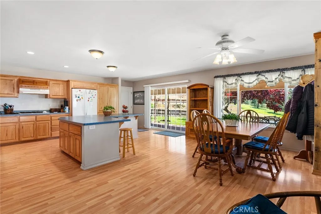 5735 Lunt Rd.