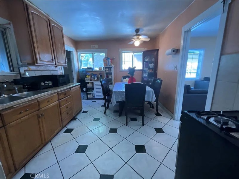 441 N Mar Vista Avenue