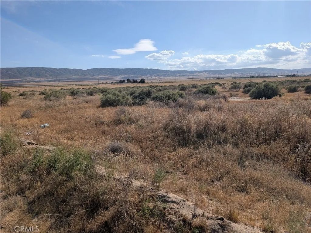 Photo of 0 Vic 80th St W &amp; Avenue I12, Lancaster, CA 93536 (MLS # SR26090256)