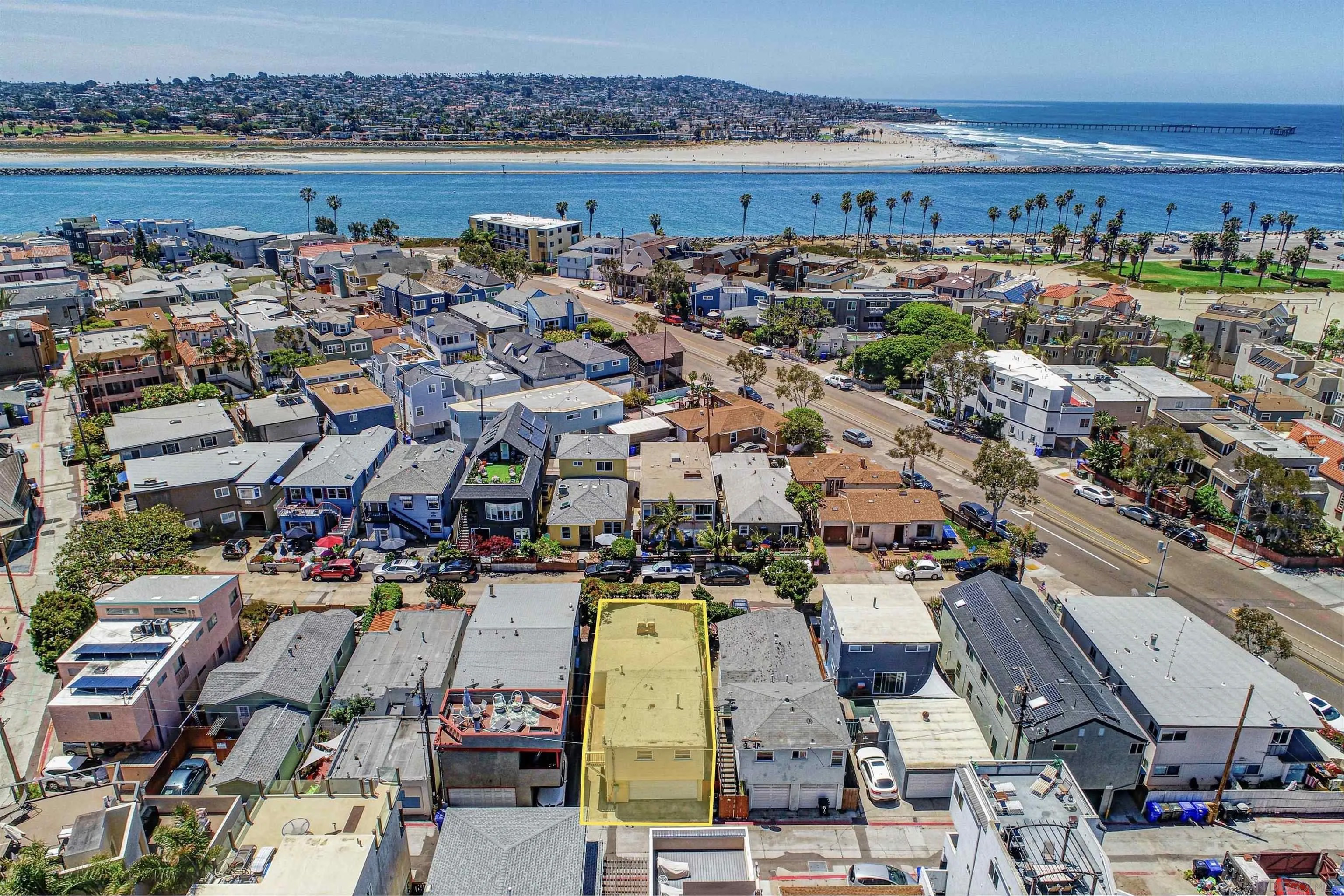 818-820 San Luis Rey Place