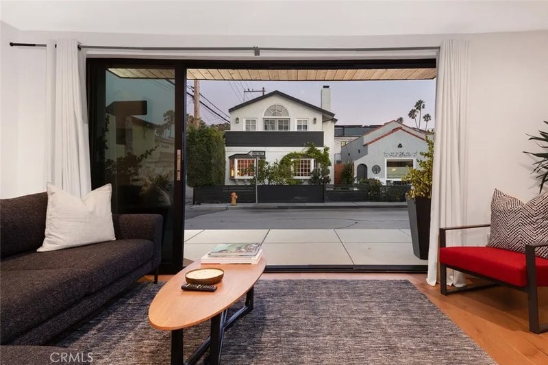 171 Savona Walk