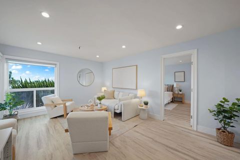 4730 Noyes ST 106 San Diego CA 92109