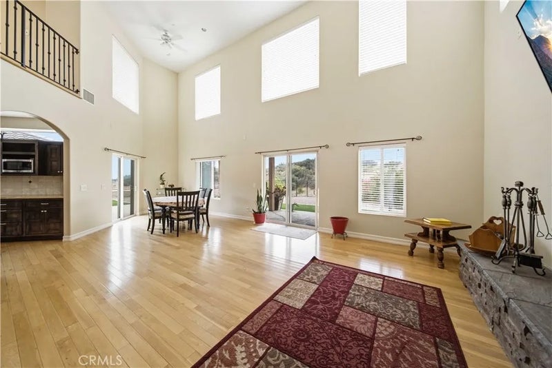 13675 Davenport