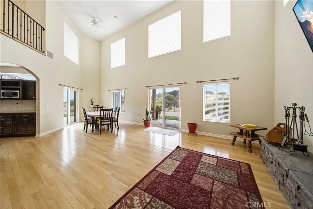 13675 Davenport