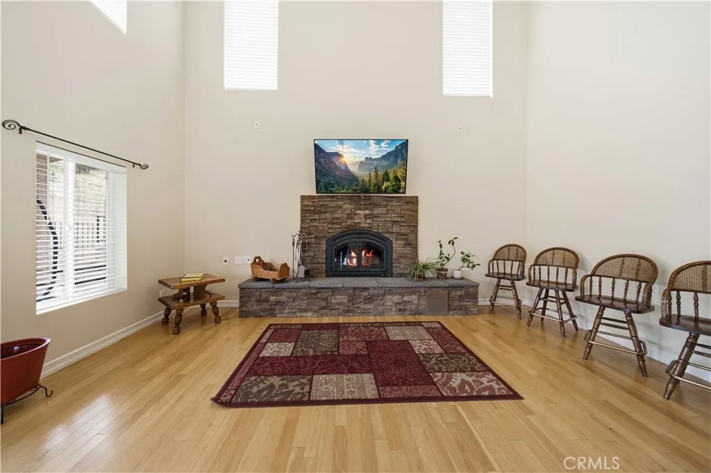 13675 Davenport
