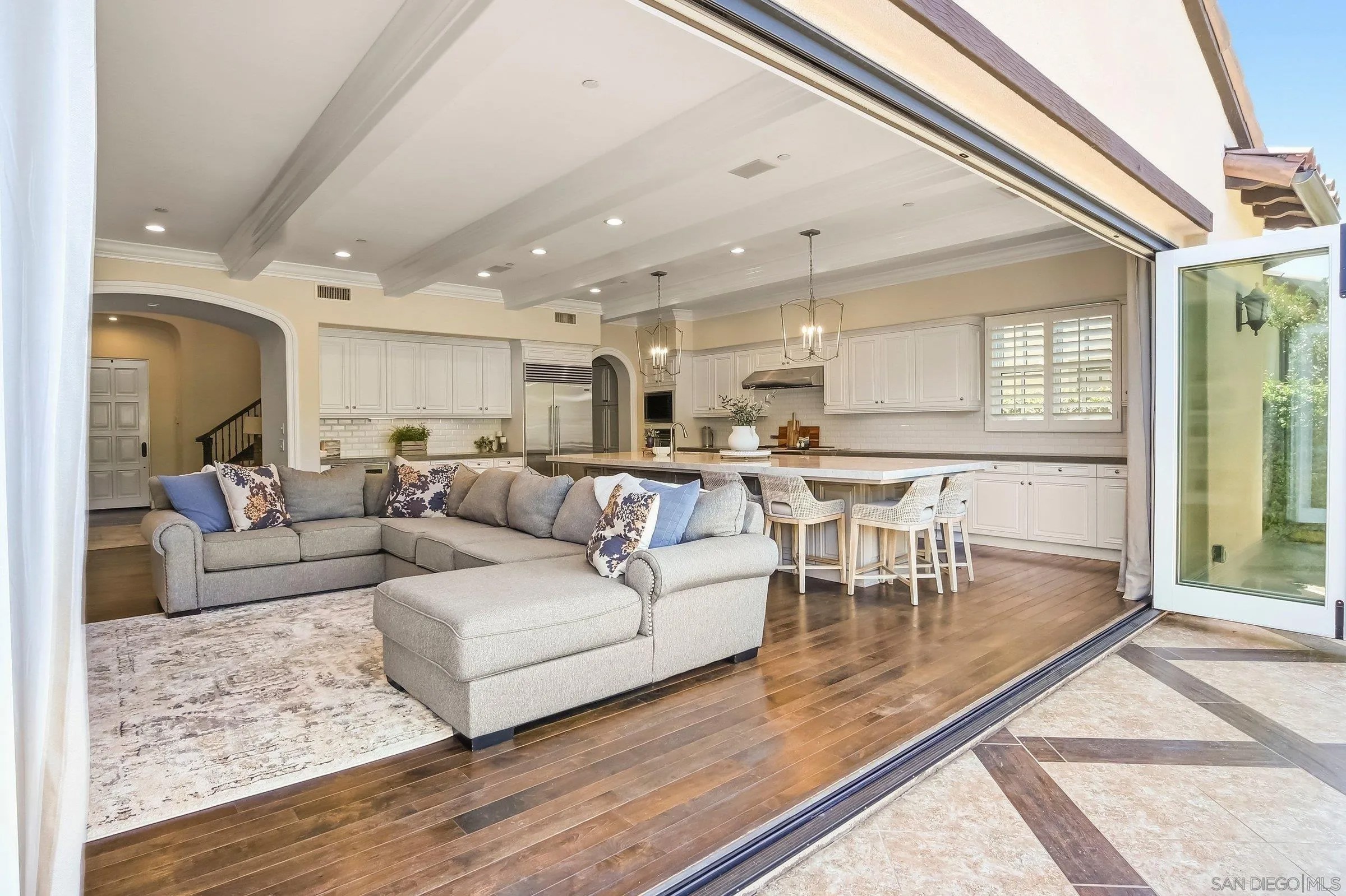 8114 Lazy River Rd
