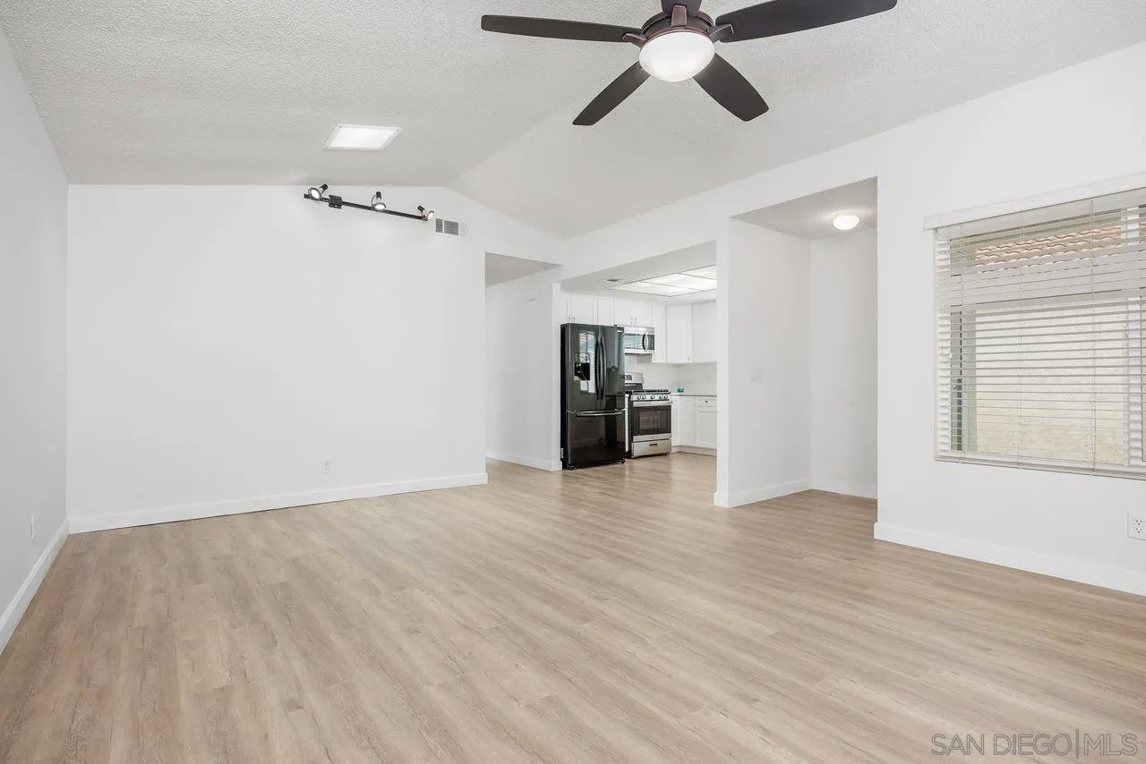 207 Carissa Dr