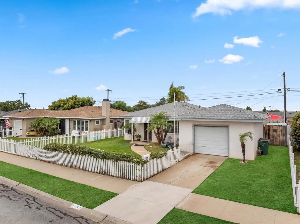 462 Carnation Avenue