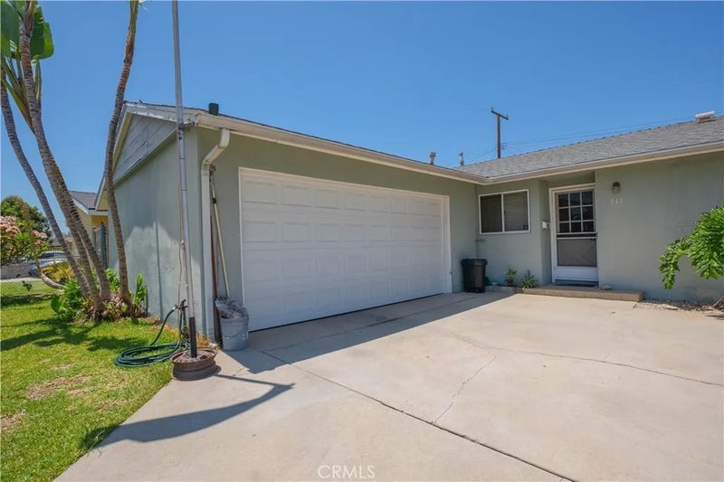 343 N Sunset