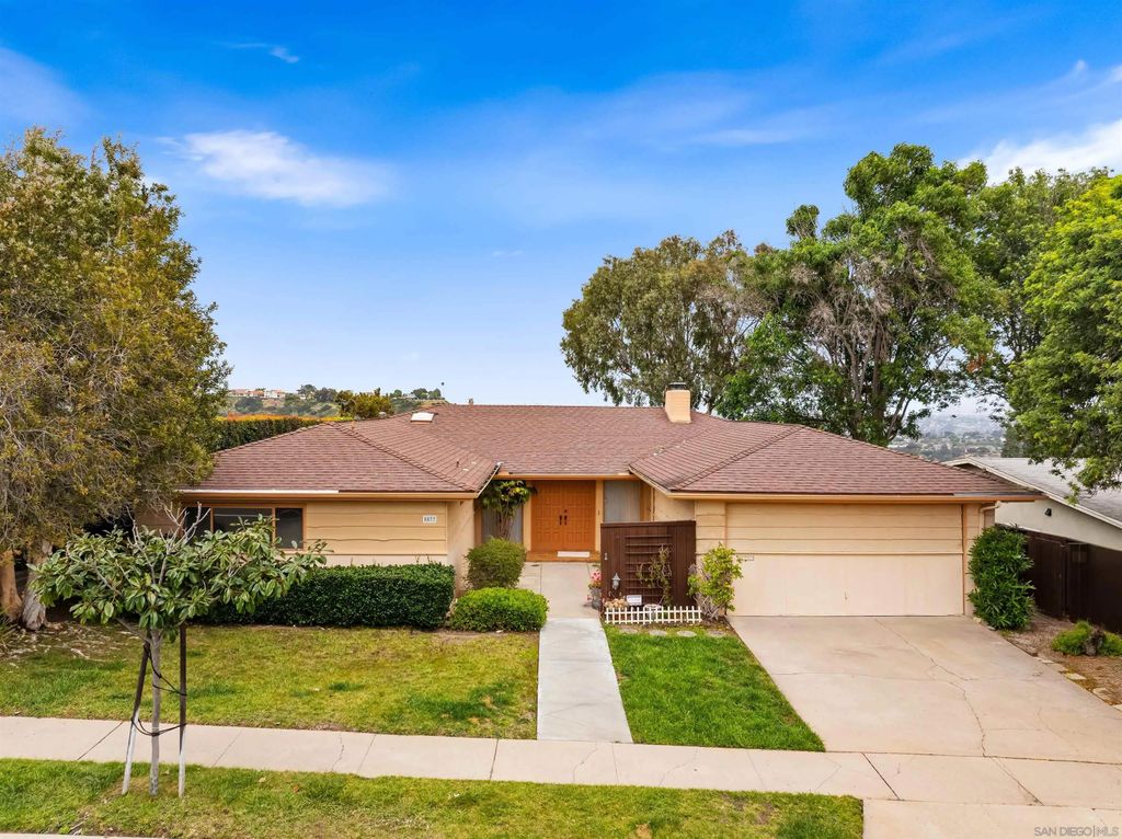 Photo of 5877 Soledad Mountain Road, La Jolla, CA 92037 (MLS # 260007505)