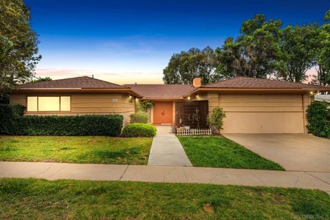 Photo of 5877 Soledad Mountain Road, La Jolla, CA 92037 (MLS # 260007505)