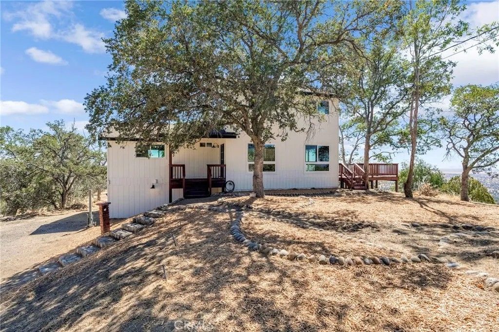 Photo of 41070 Lilley Mountain, Coarsegold, CA 93614 (MLS # FR26014261)