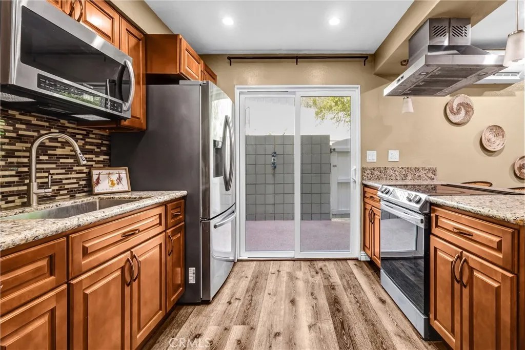1604 Mitchell