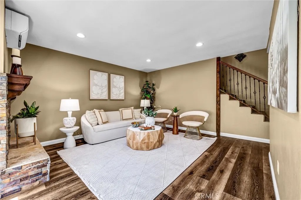 1604 Mitchell