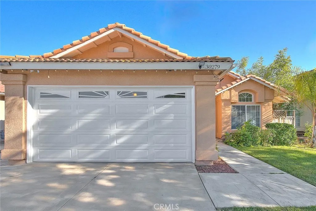 30279 Silver Ridge Court