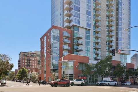 Tiny photo for 800 The Mark Ln #904, San Diego, CA 92101 (MLS # 250040185)