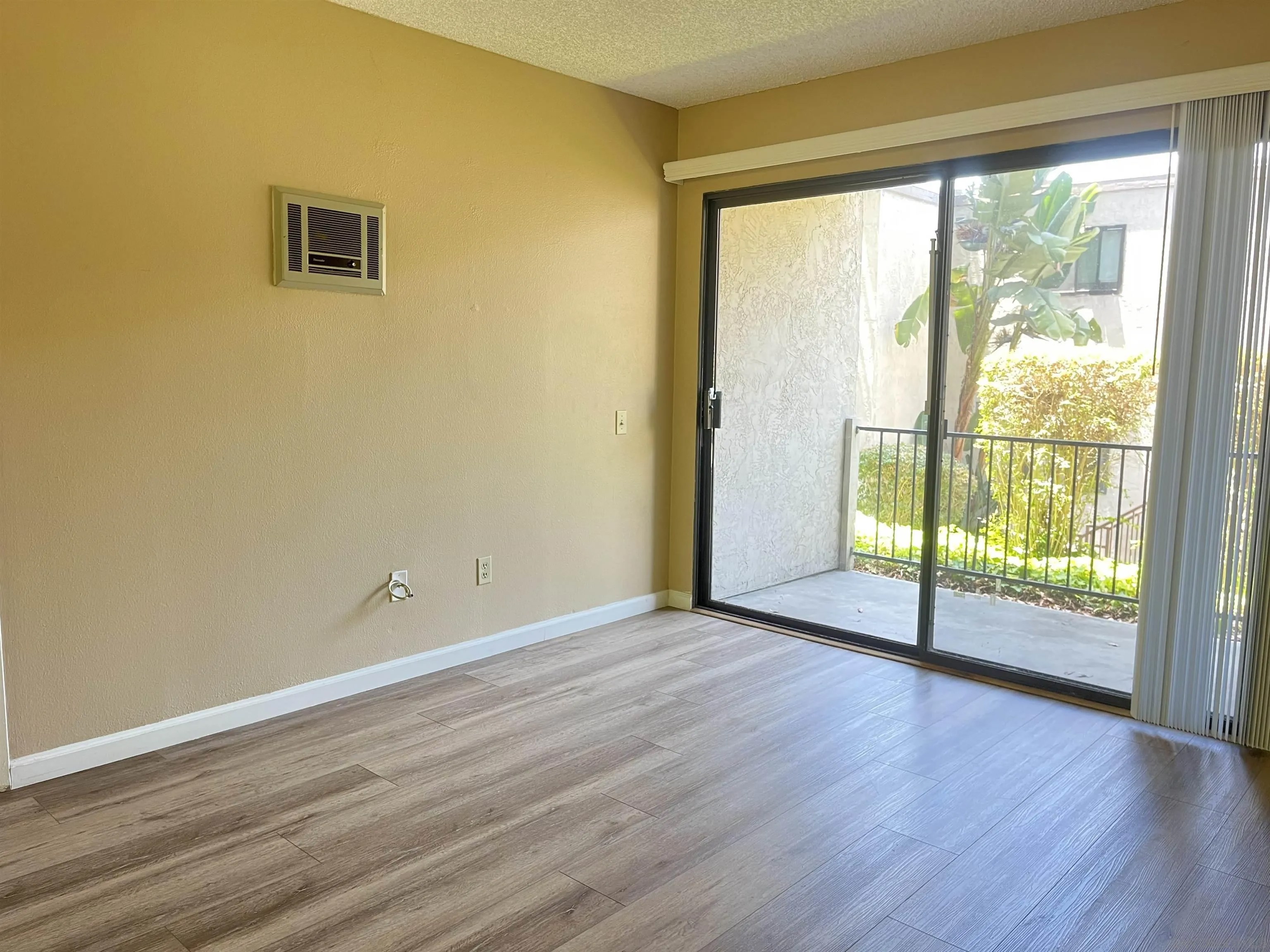 6725 Mission Gorge 104B