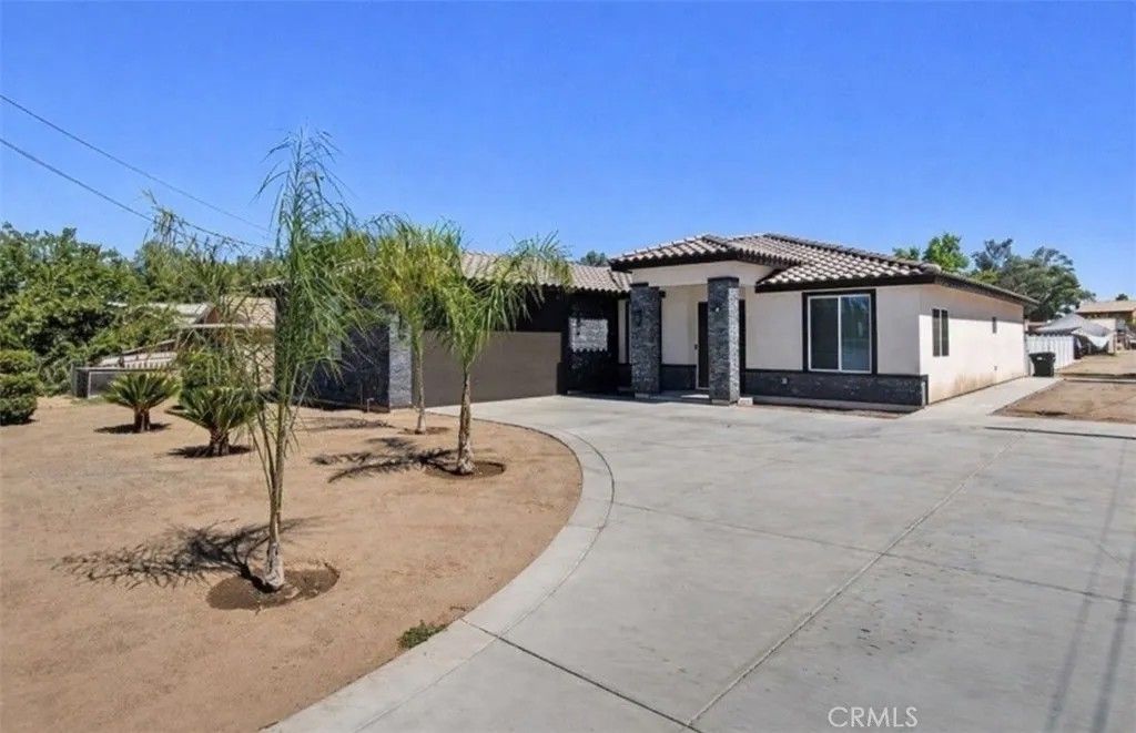 Photo of 25650 Antelope Rd, Menifee, CA 92585 (MLS # SW26017572)