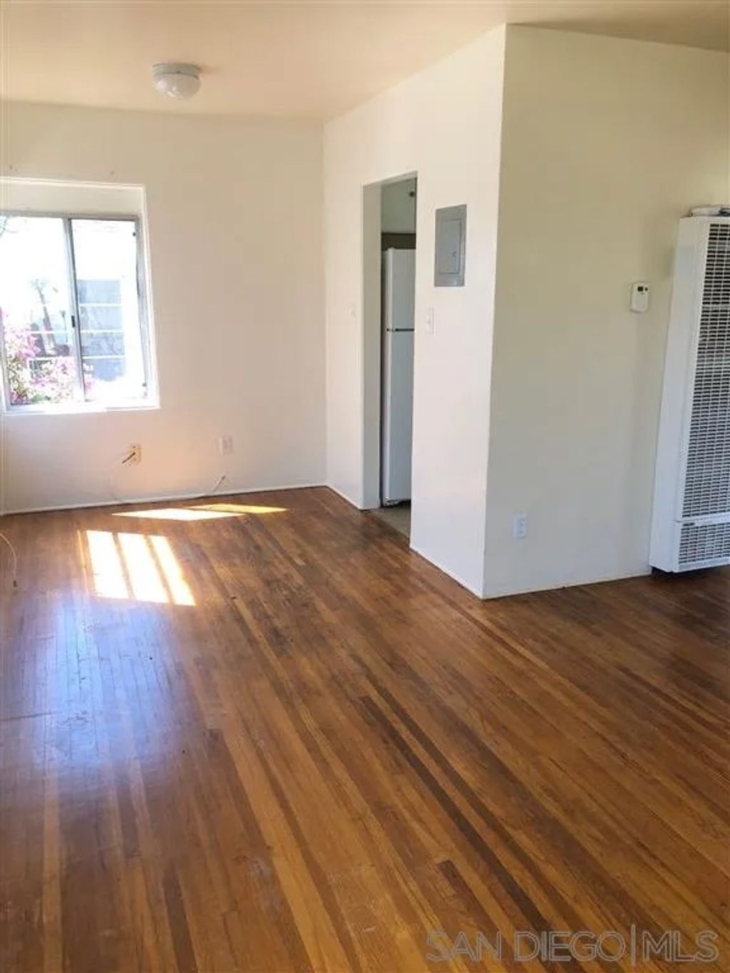 Photo of 831 Jamaica Ct, San Diego, CA 92109 (MLS # 250044917)