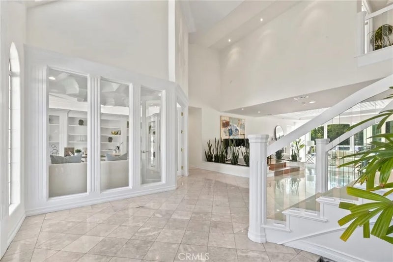 5072 Castle Court
