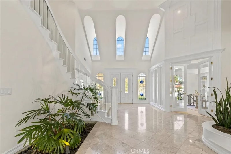 5072 Castle Court
