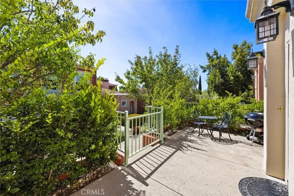 769 Mutsuhito Avenue