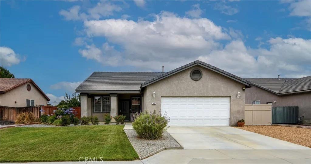 Photo of 1856 Rue Chablis St, San Jacinto, CA 92583 (MLS # SW26142458)