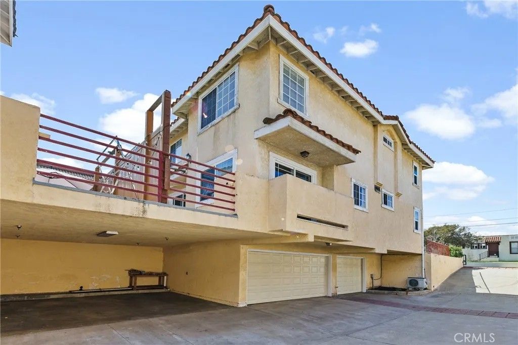 Photo of 1012 Benito Avenue, Alhambra, CA 91803 (MLS # AR26046986)