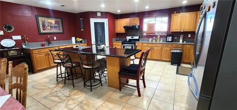 Tiny photo for 15135 Cheyenne Rd, Apple Valley, CA 92307 (MLS # IV25249689)