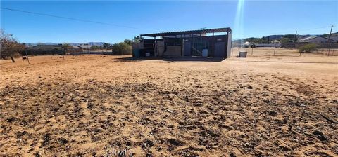 Tiny photo for 15135 Cheyenne Rd, Apple Valley, CA 92307 (MLS # IV25249689)