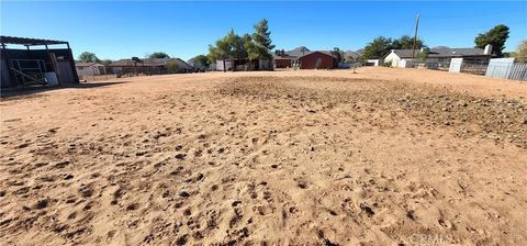 Tiny photo for 15135 Cheyenne Rd, Apple Valley, CA 92307 (MLS # IV25249689)