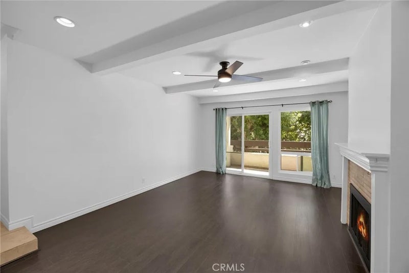 21372 Brookhurst 526