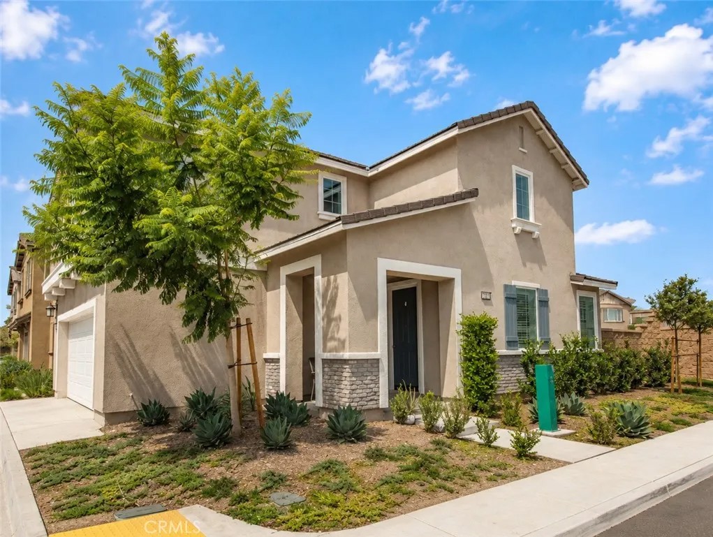 2512 Powell